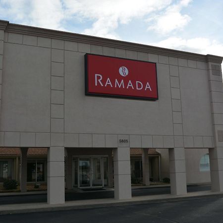 Ramada By Wyndham Wichita Airport Hotel Ngoại thất bức ảnh